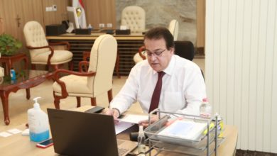 صورة وزير التعليم العالي يرأس اجتماع المجلس الأعلى للمستشفيات الجامعية