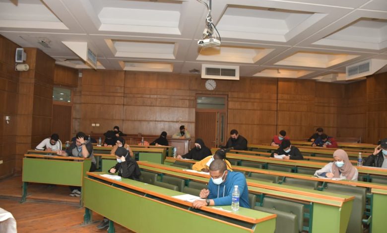 امتحانات جامعة القاهرة
