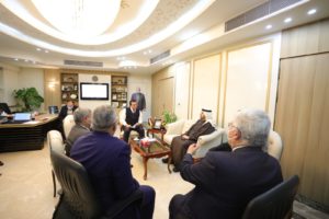 أثناء لقاء وزير التعليم العالي والمدير التنفيذي لمؤسسة محمد بن راشد آل مكتوم