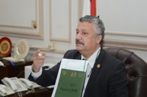 د.شريف شاهين عميد كلية الآداب