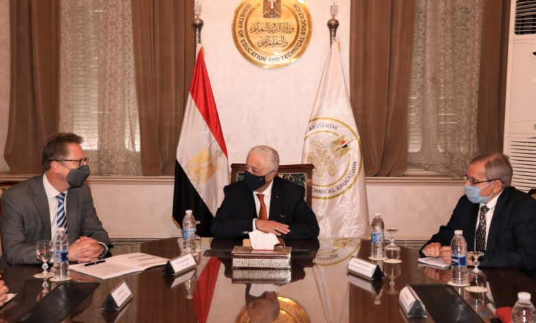 وزير التربية والتعليم