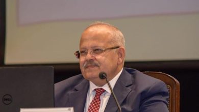 صورة د.الخشت: مجلس الجامعة وافق بالإجماع على المنح تقديرا لجهد الباحثين بعد انتهائهما من إعداد رسالتيهما ووفاتهما قبل المناقشة