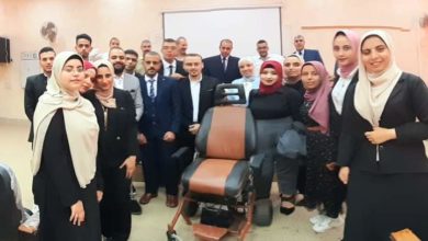 صورة «كرسى متحرك بالذكاء الاصطناعي» مشروع تخرج بجامعة حلوان لمساعدة ذوى الهمم