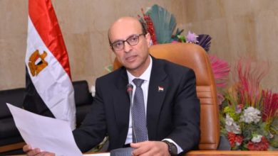 صورة رئيس جامعة أسيوط يصدر قرار بتعيين وكيلاً جديداً لكلية التربية الرياضية 