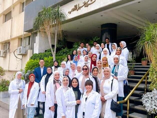 طلاب جامعة بدر