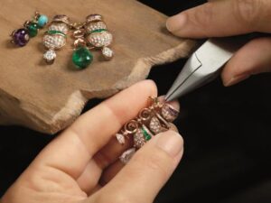 صناعة الذهب والمجوهرات