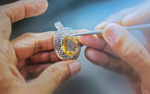 صناعة الذهب والمجوهرات