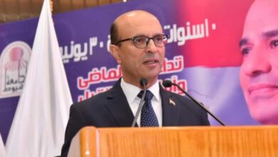 صورة رئيس جامعة أسيوط: كلية الحاسبات والمعلومات تطرح برنامج “الذكاء الاصطناعي”في العام الجامعي 2023/ 2024