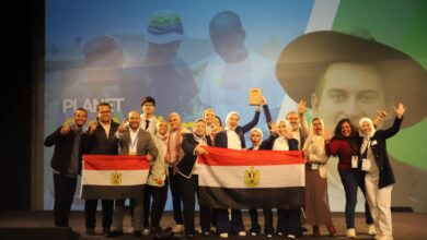 صورة فريق إيناكتس جامعة كفر الشيخ يفوز بكأس أحسن مشروع على مستوى العالم 