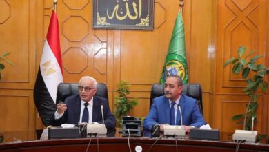 صورة وزير التربية والتعليم ومحافظ الإسماعيلية يعقدان اجتماعا مع قيادات ومديرى الإدارات التعليمية بالمحافظة