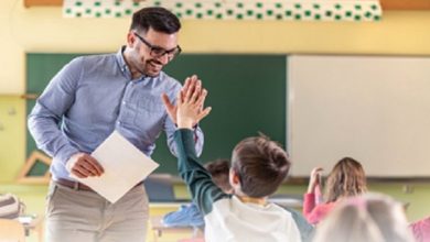 صورة وظيفة معلم مساعد وزارة التربية والتعليم.. اعرف الشروط والمستندات المطلوبة