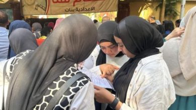 صورة بين الصعب والسهل.. آراء طلاب الثانوية العامة بعد امتحاني الاقتصاد والإحصاء