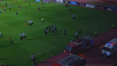 صورة عاجل: حريق في ملعب الإسكندرية يتسبب في توقف مباراة سموحة وبيراميدز