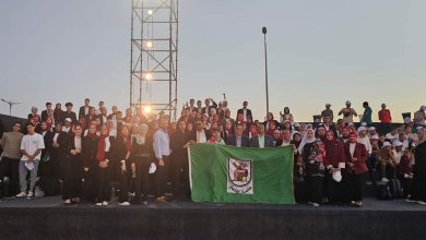 صورة مشاركة طلاب جامعة القاهرة في ختام فعاليات رالي السيارات الكهربائية بالعلمين الجديدة