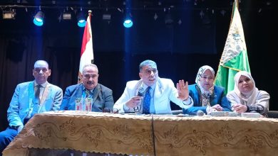 صورة وكيل تعليم الجيزة يشيد بجهود ضبط الكثافات وسد العجز في المدارس