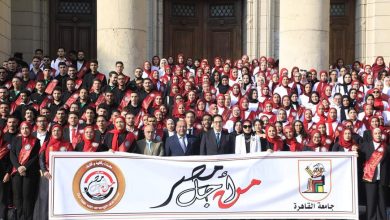 صورة رئيس جامعة القاهرة يعطي إشارة البدء لانطلاق ماراثون انتخابات اتحاد الطلاب