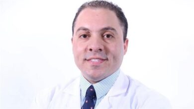 صورة الطبيب القادم من الكويت.. انضمام الدكتور عمرو جنيدي إلى Seha & Shape Clinics