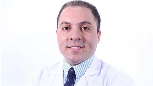 الدكتور عمرو جنيدي
